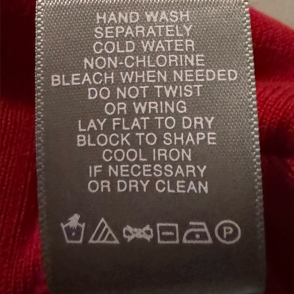 Liz Claiborne Women’s Cherry Red Top Sweater. With Zip Closure 
Medium. NWOT - Picture 8 of 11